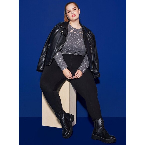 NWT Torrid 3X LoveSick Super Soft Slub Distressed Foil Long Sleeve Tee Shirt - Picture 2 of 8